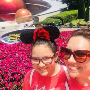 Meet your Posher, Paola